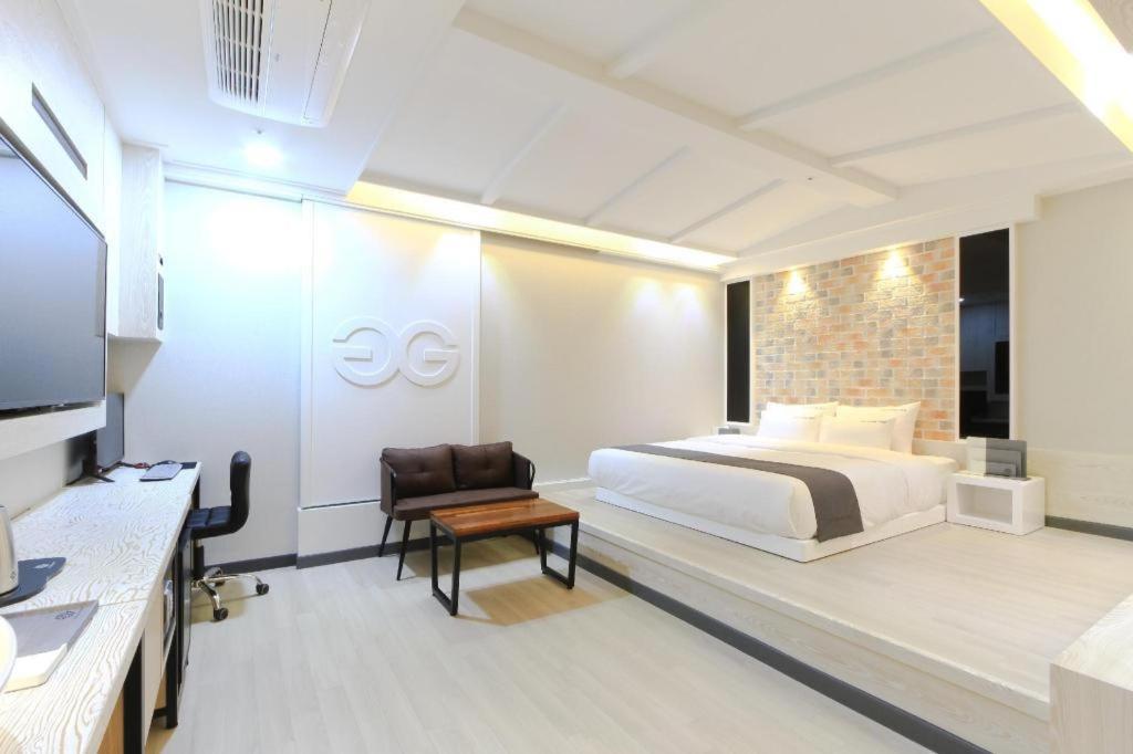 City Hotel G&G Busan Buitenkant foto