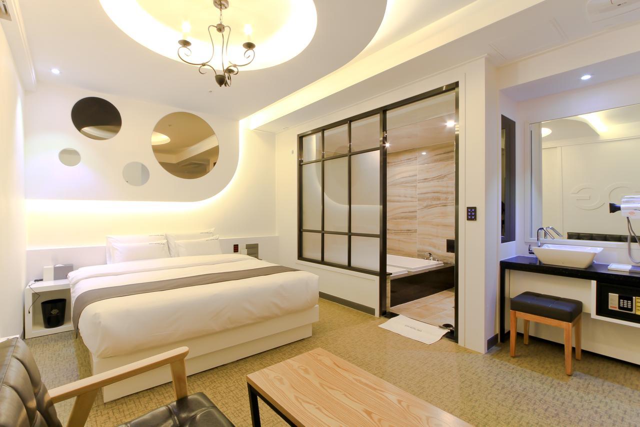 City Hotel G&G Busan Buitenkant foto