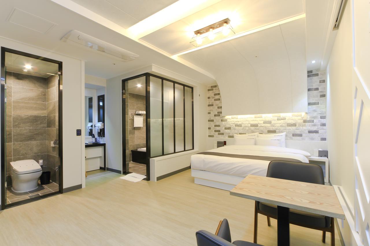 City Hotel G&G Busan Buitenkant foto