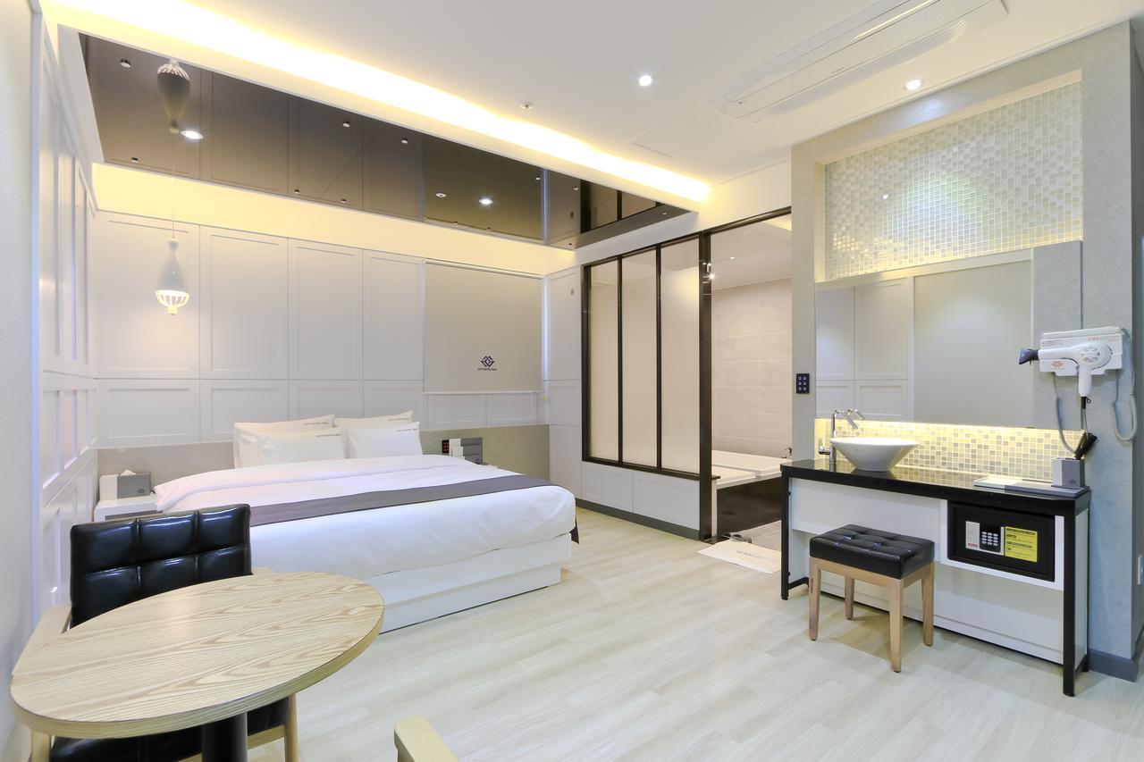 City Hotel G&G Busan Buitenkant foto